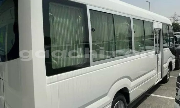 اشتري مستعمل Toyota Coaster أبيض سيارة في Bandarmu'ayo في باري اشتري مستعمل Toyota Coaster أبيض سيارة في Bandarmu'ayo في باري