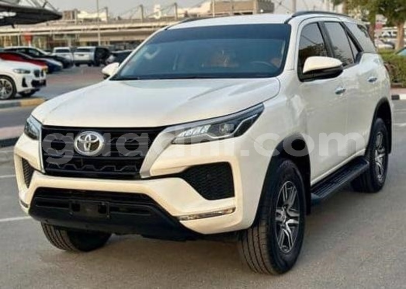 Big with watermark toyota fortuner bari bandarmu ayo 6096