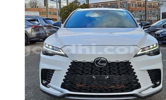 اشتري مستعمل Lexus RX 350 أبيض سيارة في Bandarmu'ayo في باري اشتري مستعمل Lexus RX 350 أبيض سيارة في Bandarmu'ayo في باري