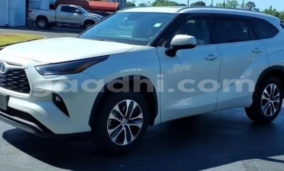 اشتري مستعمل Toyota Highlander أبيض سيارة في Bandarmu'ayo في باري اشتري مستعمل Toyota Highlander أبيض سيارة في Bandarmu'ayo في باري