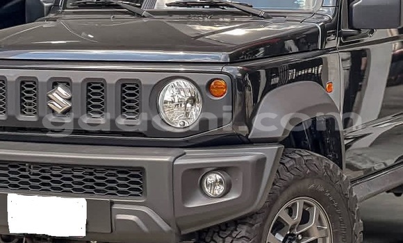اشتري مستعمل Suzuki Jimny أسود سيارة في Bandarmu'ayo في باري اشتري مستعمل Suzuki Jimny أسود سيارة في Bandarmu'ayo في باري