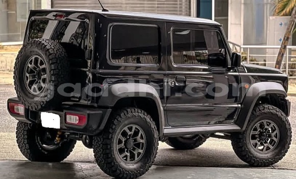 اشتري مستعمل Suzuki Jimny أسود سيارة في Bandarmu'ayo في باري اشتري مستعمل Suzuki Jimny أسود سيارة في Bandarmu'ayo في باري