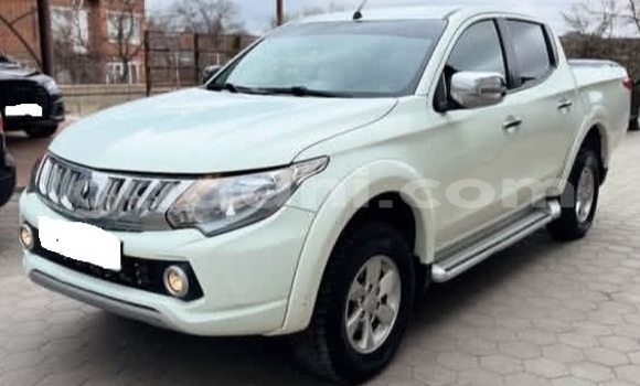 Buy Used Mitsubishi L200 White Car in Bandarmu'ayo in Bari Buy Used Mitsubishi L200 White Car in Bandarmu'ayo in Bari
