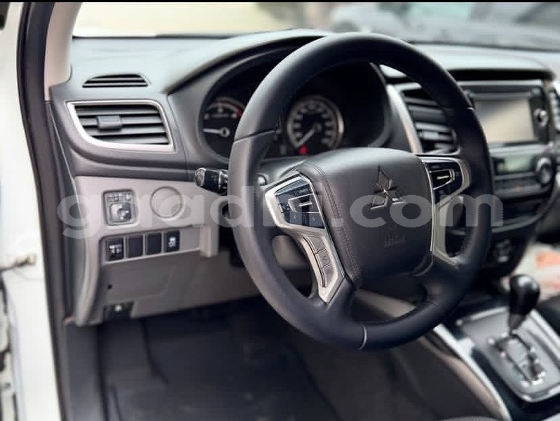 Big with watermark mitsubishi l200 bari bandarmu ayo 6119