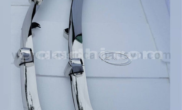 ይግዙ Vw Karmann Ghia Euro 1970 በ 'አላይላ በ ባሪ ይግዙ Vw Karmann Ghia Euro 1970 በ 'አላይላ በ ባሪ
