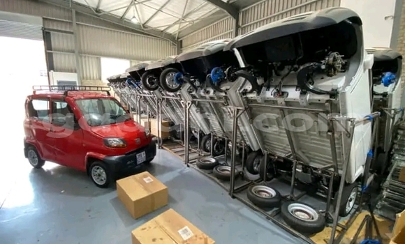 Buy New Bajaj Qute White Car in Baidoa in Somalia Buy New Bajaj Qute White Car in Baidoa in Somalia