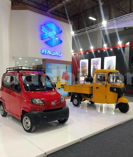 Big with watermark bajaj qute somalia baidoa 6127