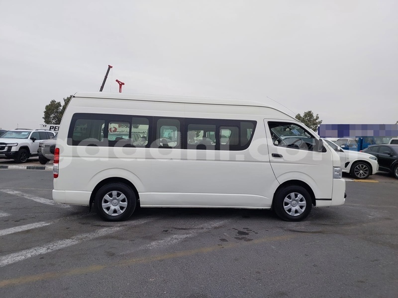Big with watermark toyota hiace somalia mogadishu 6138