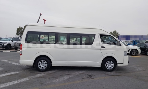 ይግዙ ያገለገለ Toyota Hiace ነጭ መኪና በ ሞቃዲሾ በ ሶማሊያ ይግዙ ያገለገለ Toyota Hiace ነጭ መኪና በ ሞቃዲሾ በ ሶማሊያ