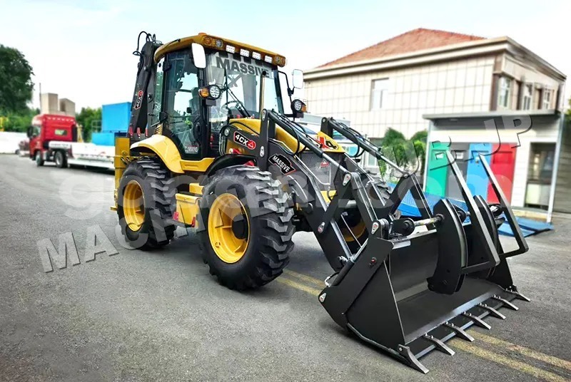 Big with watermark caterpillar 120 somalia berbera 6149