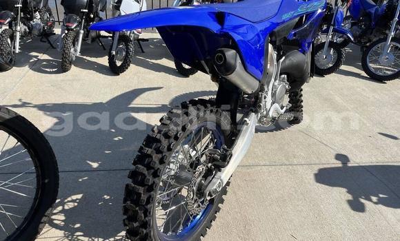 ይግዙ አዲስ Yamaha TMAX ጥቁር ሞተር በ ቦራማ በ አወቀ