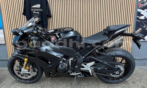 Haaraa Yamaha TMAX Black Doqdoqqee iti Borama keessatti Awdal keessatti Haaraa Yamaha TMAX Black Doqdoqqee iti Borama keessatti Awdal keessatti