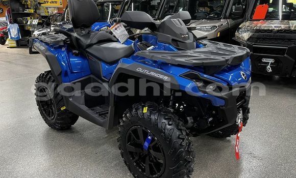 Haaraa Yamaha TMAX Black Doqdoqqee iti Borama keessatti Awdal keessatti Haaraa Yamaha TMAX Black Doqdoqqee iti Borama keessatti Awdal keessatti