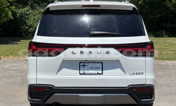 ይግዙ ያገለገለ Lexus LX ነጭ መኪና በ ሞቃዲሾ በ ሶማሊያ ይግዙ ያገለገለ Lexus LX ነጭ መኪና በ ሞቃዲሾ በ ሶማሊያ