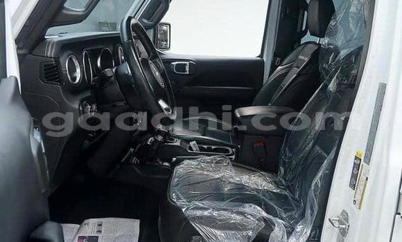 ይግዙ ያገለገለ Jeep Wrangler ነጭ መኪና በ ባንድሩሞኢዮ በ ባሪ ይግዙ ያገለገለ Jeep Wrangler ነጭ መኪና በ ባንድሩሞኢዮ በ ባሪ