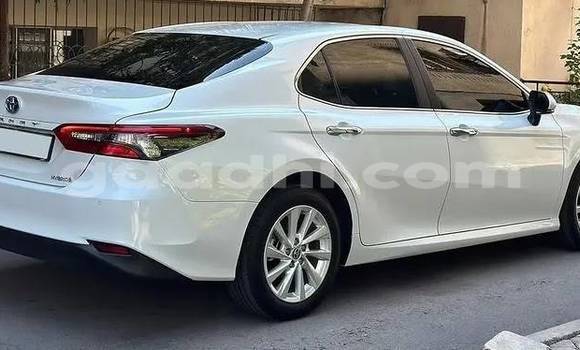 ይግዙ ያገለገለ Toyota Camry ነጭ መኪና በ ባንድሩሞኢዮ በ ባሪ ይግዙ ያገለገለ Toyota Camry ነጭ መኪና በ ባንድሩሞኢዮ በ ባሪ