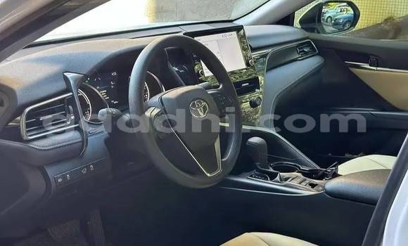 ይግዙ ያገለገለ Toyota Camry ነጭ መኪና በ ባንድሩሞኢዮ በ ባሪ ይግዙ ያገለገለ Toyota Camry ነጭ መኪና በ ባንድሩሞኢዮ በ ባሪ
