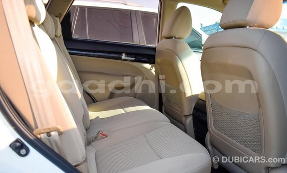 Imported Kia Sorento White Makiinaa iti Import - Dubai keessatti Somalia keessatti Imported Kia Sorento White Makiinaa iti Import - Dubai keessatti Somalia keessatti