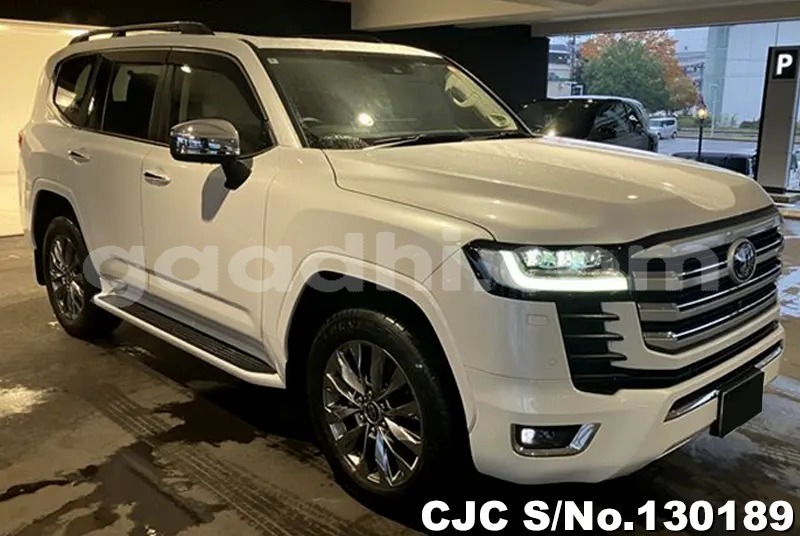Big with watermark toyota land cruiser somalia mogadishu 6165