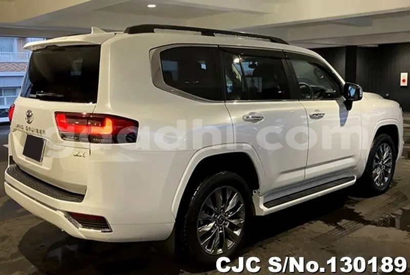 Big with watermark toyota land cruiser somalia mogadishu 6165