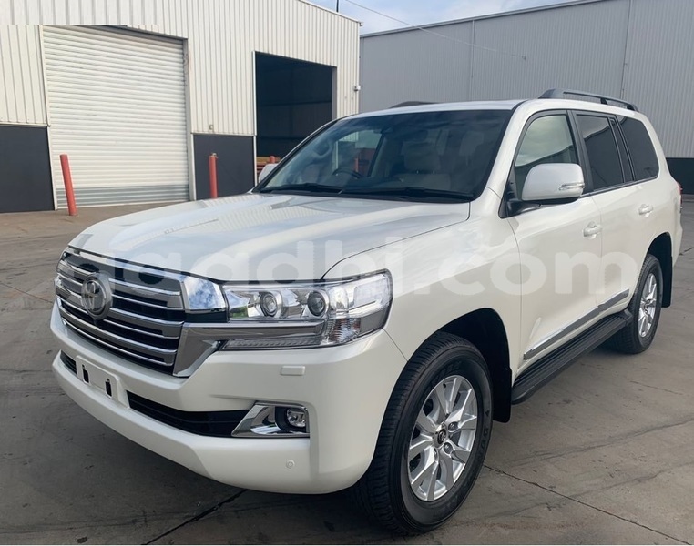 Big with watermark toyota land cruiser bari bandarmu ayo 6168