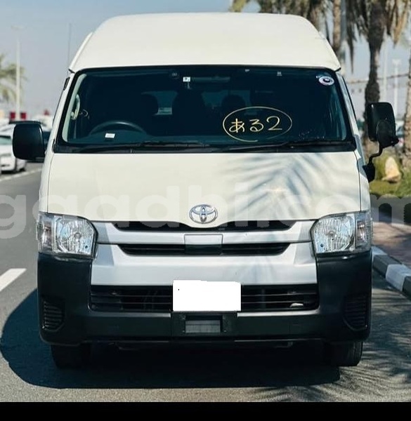 Big with watermark toyota hiace bari bandarmu ayo 6169