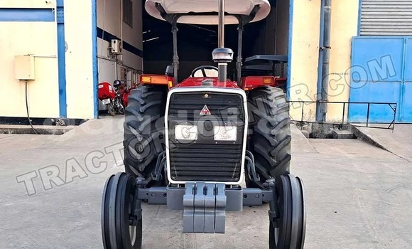 Nunua Mpya Caterpillar 120 Nyekundu Lori ndani ya Mogadishu nchini Somalia Nunua Mpya Caterpillar 120 Nyekundu Lori ndani ya Mogadishu nchini Somalia