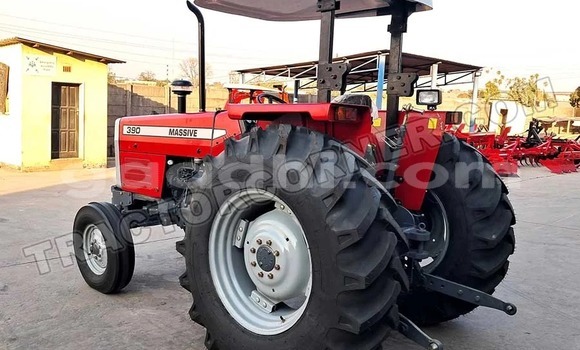 Nunua Mpya Caterpillar 120 Nyekundu Lori ndani ya Mogadishu nchini Somalia Nunua Mpya Caterpillar 120 Nyekundu Lori ndani ya Mogadishu nchini Somalia