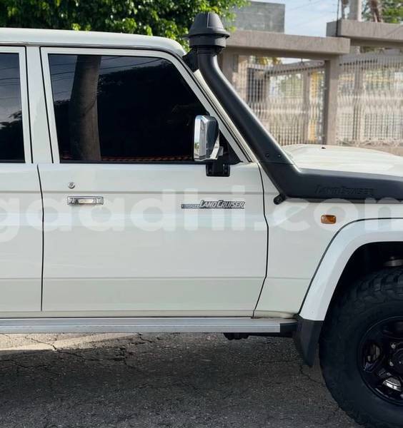 Big with watermark toyota land cruiser bari bandarmu ayo 6173