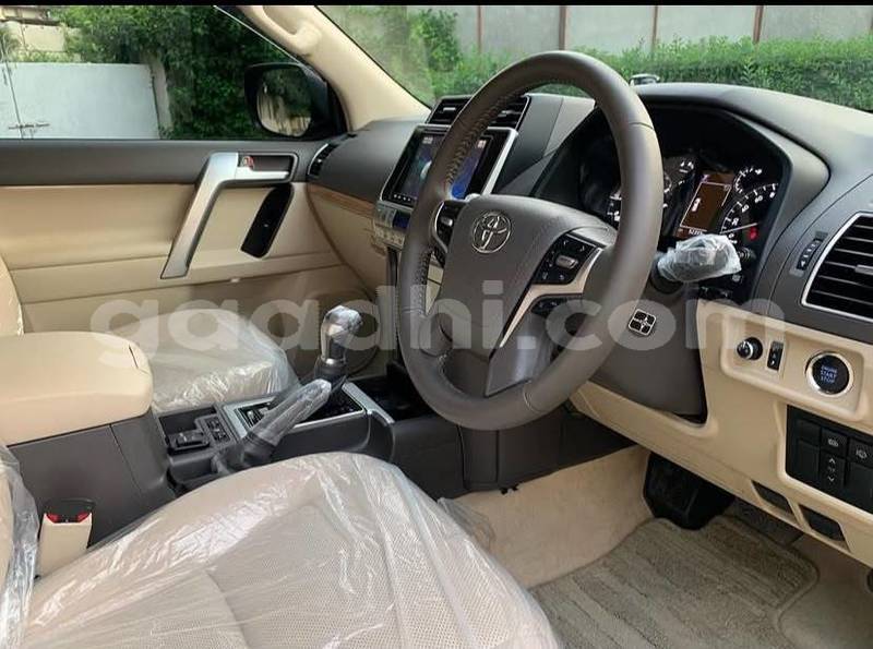 Big with watermark toyota land cruiser prado bari bandarmu ayo 6175