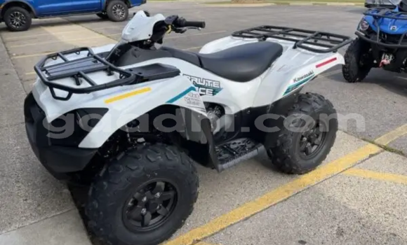 ይግዙ አዲስ Kawasaki Brute Force ነጭ ሞተር በ 'ኤም በ Galgudug ይግዙ አዲስ Kawasaki Brute Force ነጭ ሞተር በ 'ኤም በ Galgudug