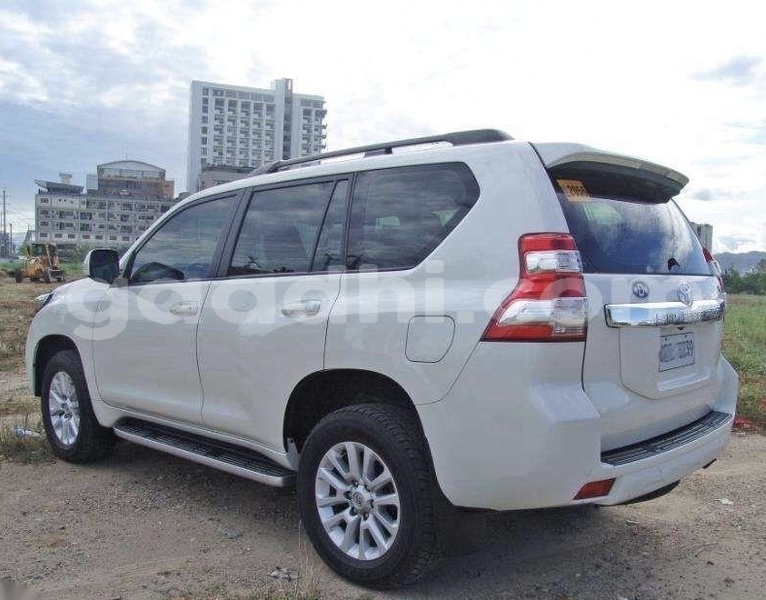 Big with watermark toyota land cruiser prado somaliland hargeysa 6186