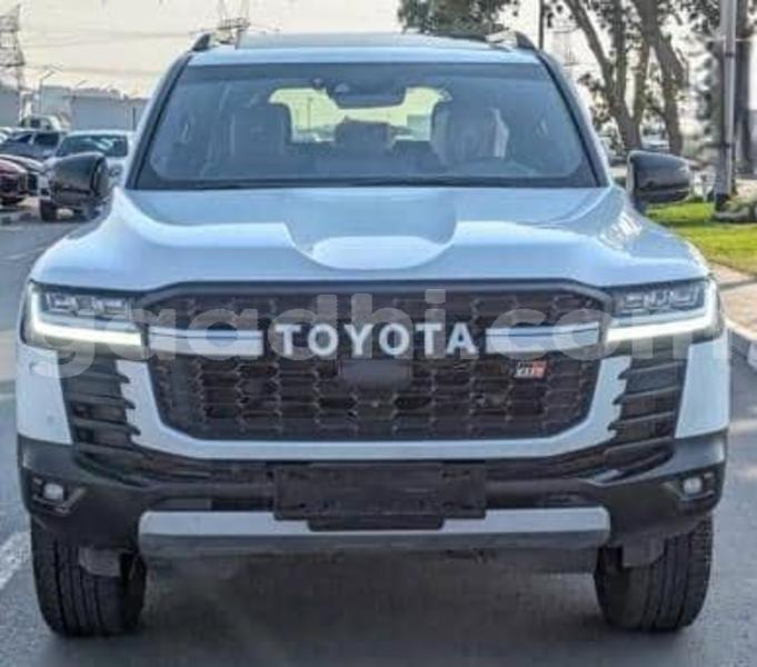 Big with watermark toyota land cruiser bari bandarmu ayo 6217