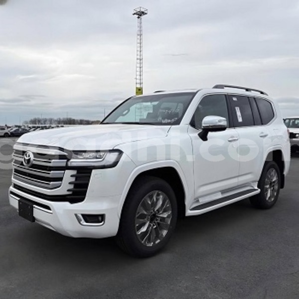 Big with watermark toyota land cruiser somalia mogadishu 6221