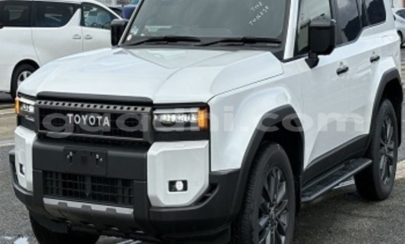Buy Used Toyota Land Cruiser Prado White Car in Mogadishu in Somalia Buy Used Toyota Land Cruiser Prado White Car in Mogadishu in Somalia