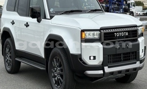 Buy Used Toyota Land Cruiser Prado White Car in Mogadishu in Somalia Buy Used Toyota Land Cruiser Prado White Car in Mogadishu in Somalia