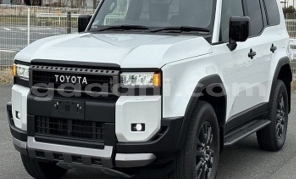 Buy Used Toyota Land Cruiser Prado White Car in Mogadishu in Somalia Buy Used Toyota Land Cruiser Prado White Car in Mogadishu in Somalia
