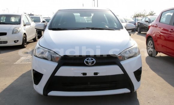 اشتري Imported Toyota Yaris أبيض سيارة في Import - Dubai في الصومال اشتري Imported Toyota Yaris أبيض سيارة في Import - Dubai في الصومال