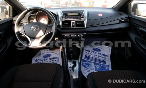 اشتري Imported Toyota Yaris أبيض سيارة في Import - Dubai في الصومال اشتري Imported Toyota Yaris أبيض سيارة في Import - Dubai في الصومال