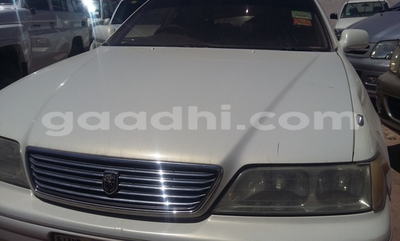 Nunua Ilio tumika Toyota 4Runner Nyeupe Gari ndani ya Mogadishu nchini Somalia Nunua Ilio tumika Toyota 4Runner Nyeupe Gari ndani ya Mogadishu nchini Somalia