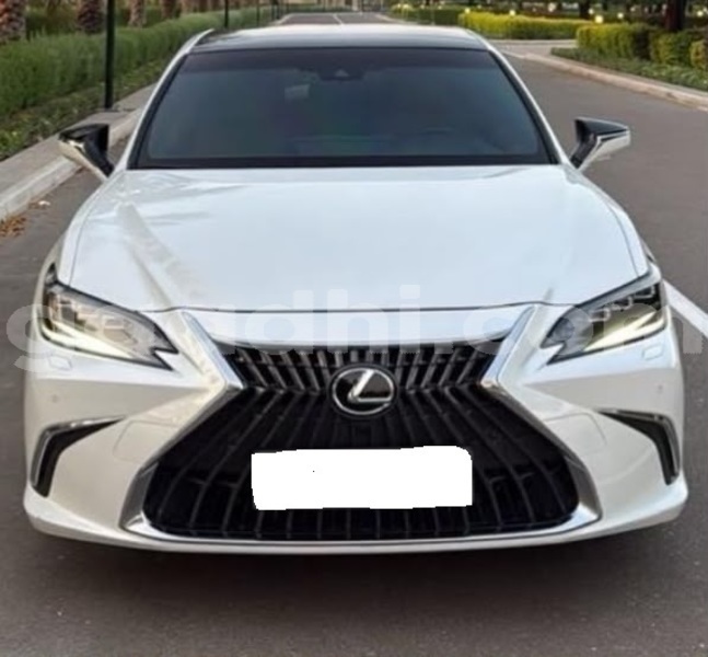 Big with watermark lexus es bari bandarmu ayo 6249