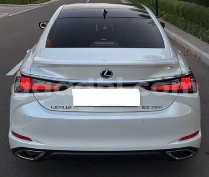 Big with watermark lexus es bari bandarmu ayo 6249