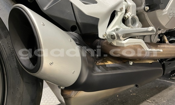 Buy Import Ducati Streetfighter Red Bike in Afgooye in Somalia Buy Import Ducati Streetfighter Red Bike in Afgooye in Somalia