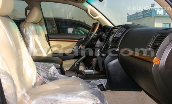 اشتري Imported Toyota Land Cruiser آخر سيارة في Import - Dubai في الصومال اشتري Imported Toyota Land Cruiser آخر سيارة في Import - Dubai في الصومال