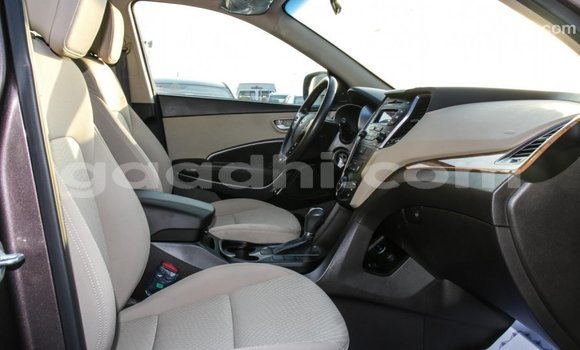 Imported Hyundai Santa Fe Brown Makiinaa iti Import - Dubai keessatti Somalia keessatti Imported Hyundai Santa Fe Brown Makiinaa iti Import - Dubai keessatti Somalia keessatti
