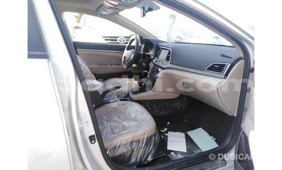 Imported Hyundai Elantra Other Makiinaa iti Import - Dubai keessatti Somalia keessatti Imported Hyundai Elantra Other Makiinaa iti Import - Dubai keessatti Somalia keessatti