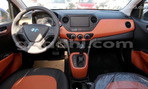 Imported Hyundai i10 Blue Makiinaa iti Import - Dubai keessatti Somalia keessatti Imported Hyundai i10 Blue Makiinaa iti Import - Dubai keessatti Somalia keessatti