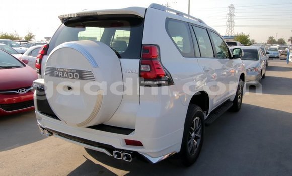 Imported Toyota Prado White Makiinaa iti Import - Dubai keessatti Somalia keessatti Imported Toyota Prado White Makiinaa iti Import - Dubai keessatti Somalia keessatti