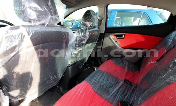 Acheter Import Voiture Hyundai Elantra Rouge à Import - Dubai, Somalie Acheter Import Voiture Hyundai Elantra Rouge à Import - Dubai, Somalie