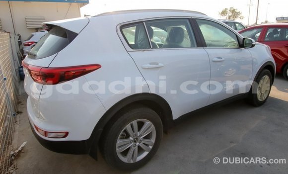 Imported Kia Sportage White Makiinaa iti Import - Dubai keessatti Somalia keessatti Imported Kia Sportage White Makiinaa iti Import - Dubai keessatti Somalia keessatti